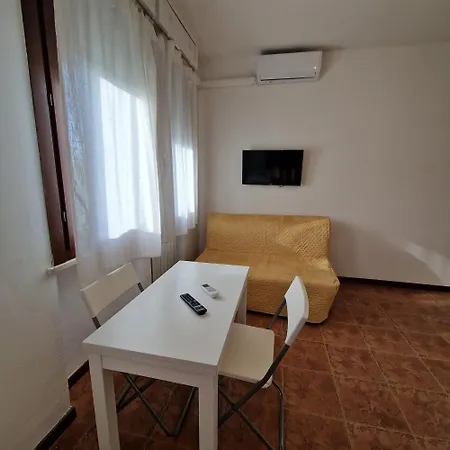 King A Gattatico Centro דירה *